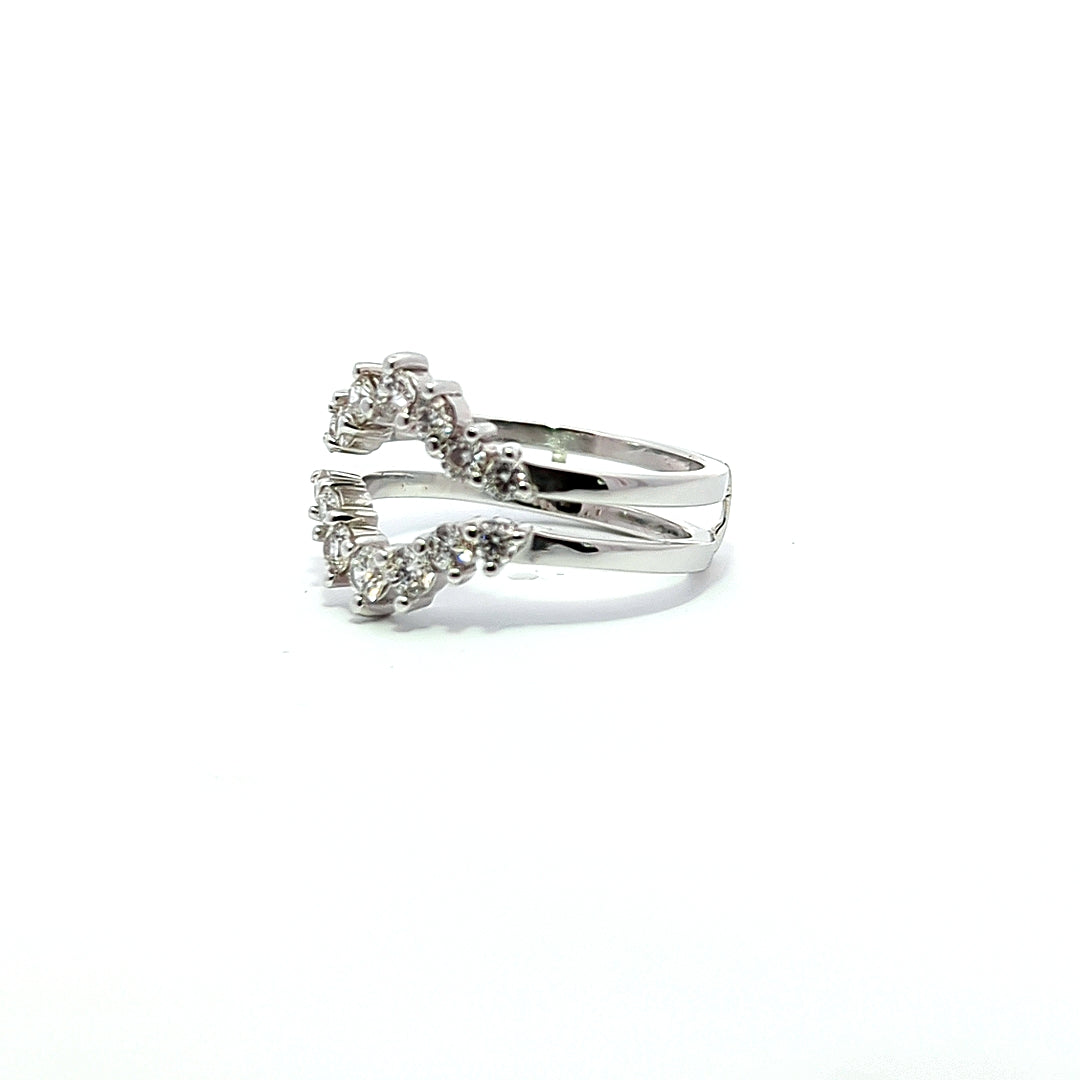 14K Gold Diamond Accent Band Ring 14K Gold Diamond Accent Band Ring