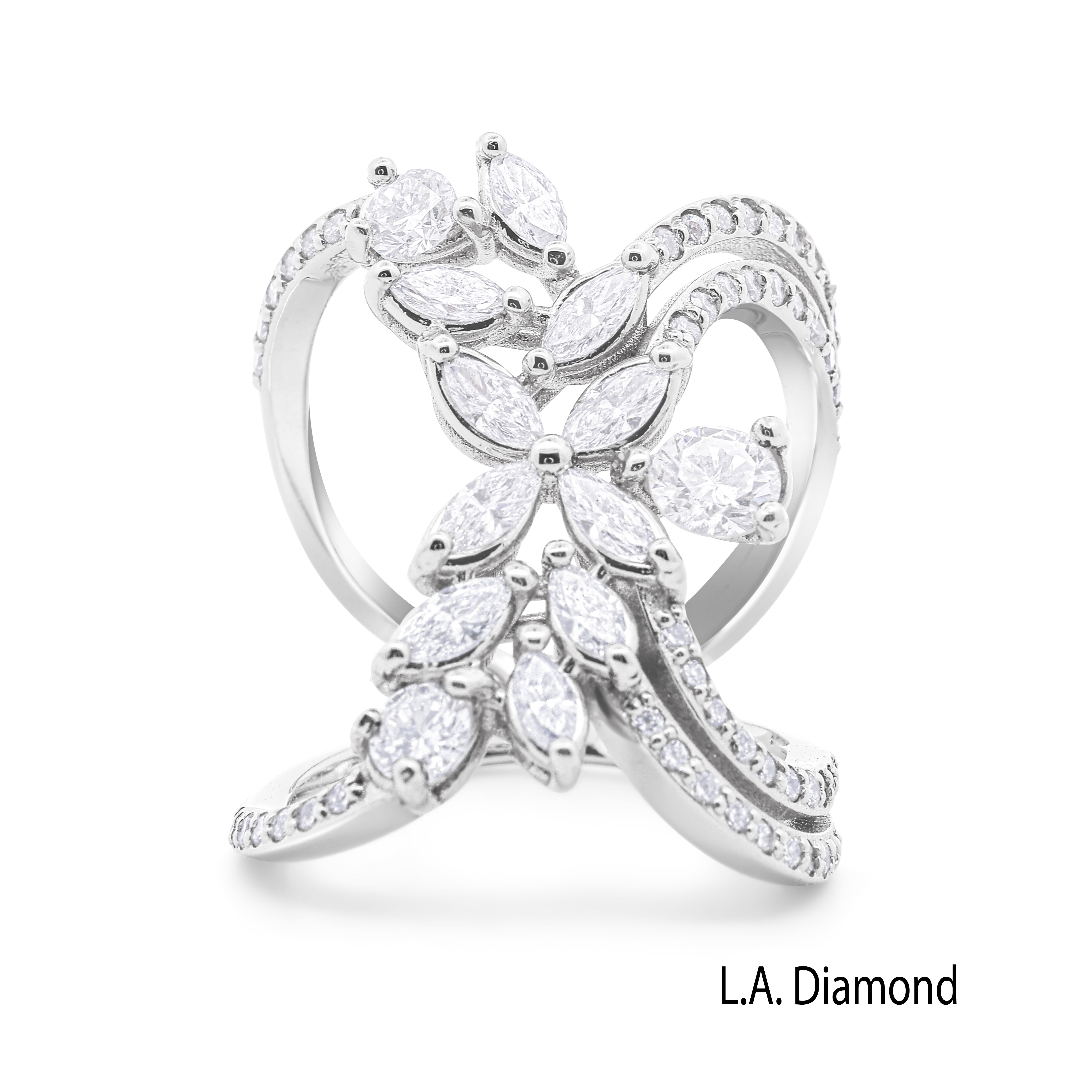 18K White Gold Double Loop Diamond Pavé Ring (2.50 ct) 18K White Gold Double Loop Diamond Pavé Ring (2.50 ct)