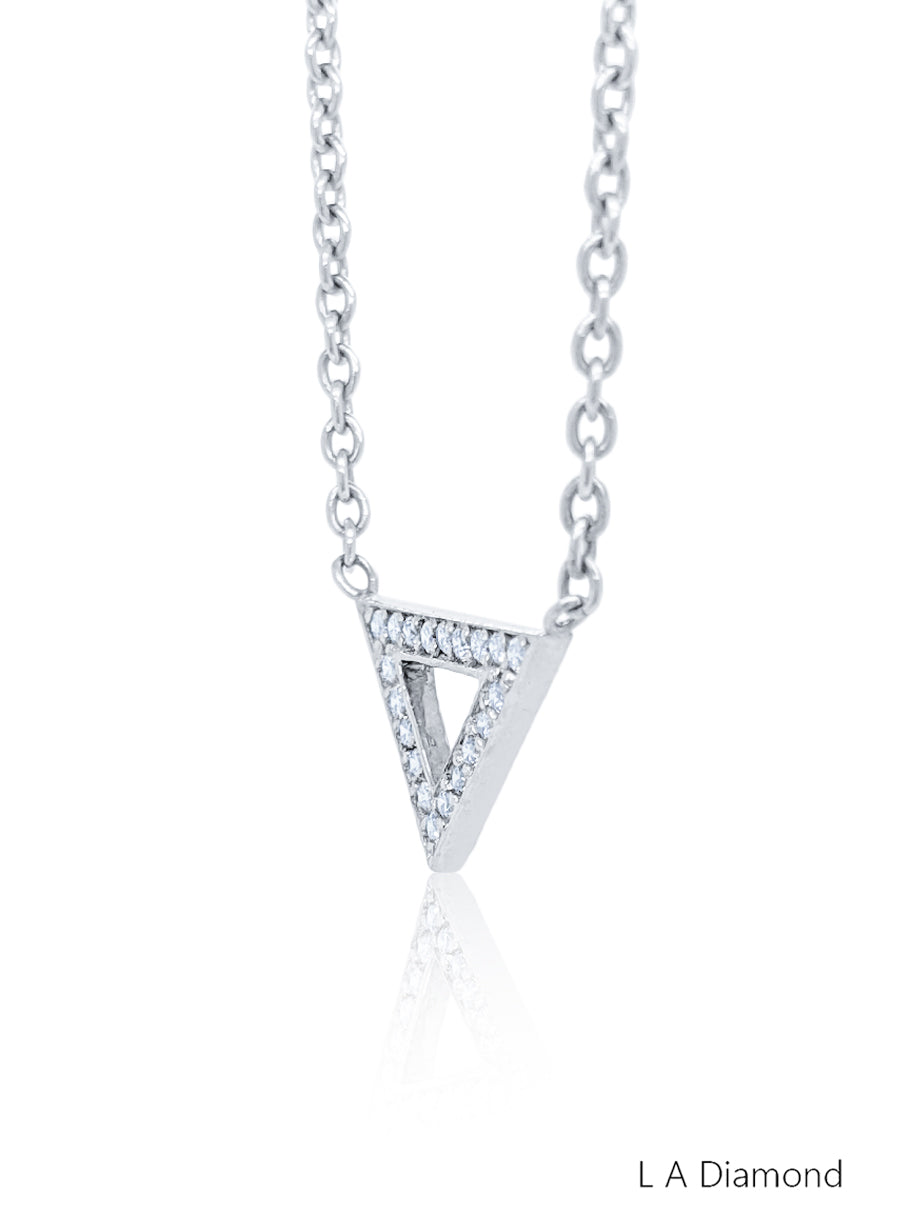 14K White Gold Diamond Round Necklace Pendant (18.00 ct) 14K White Gold Diamond Round Necklace Pendant (18.00 ct)