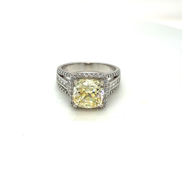 Cushion-Cut Yellow Beryl and 1. 1/84 CT. T.W. Diamond Frame Ring in White Gold - LA DIAMOND Cushion-Cut Yellow Beryl and 1. 1/84 CT. T.W. Diamond Frame Ring in White Gold - LA DIAMOND
