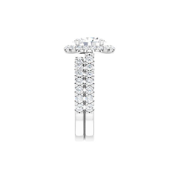14K Gold Oval Cut Diamond Halo Engagement Ring – Timeless Elegance - SAW10063
