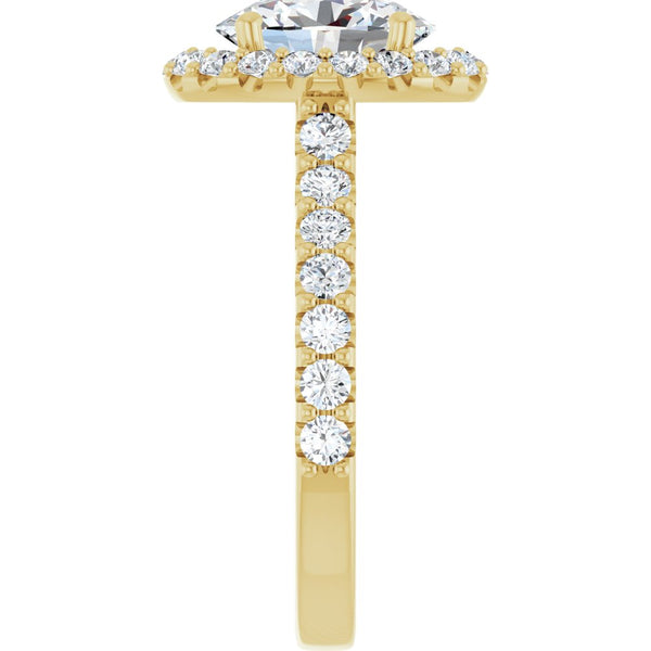 14K Gold Oval Cut Diamond Halo Engagement Ring – Timeless Elegance
