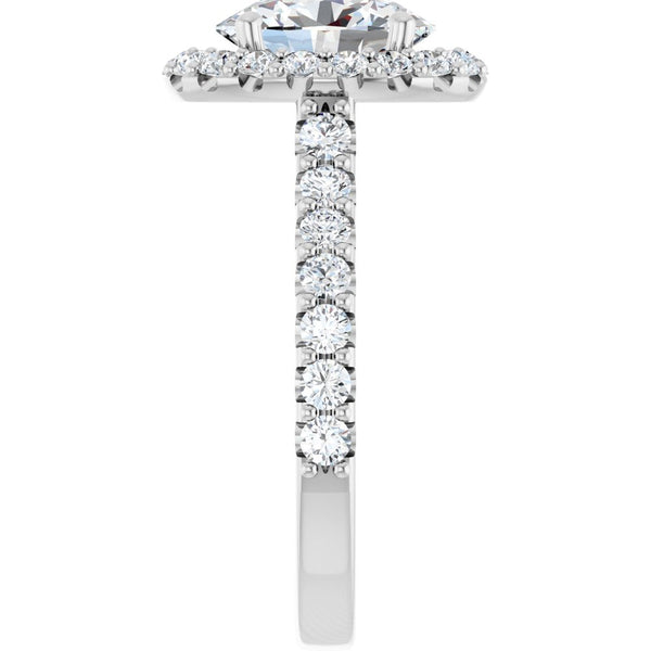 14K Gold Oval Cut Diamond Halo Engagement Ring – Timeless Elegance