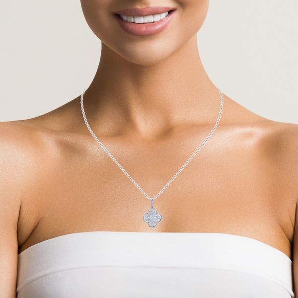 14K White Gold Composite Diamond Flower Pendant (1/2 ct t.w.)