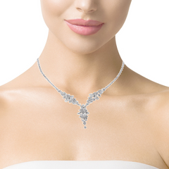 14K White Gold Diamond Round-Cut Three-Flower Necklace (2 ct T.W.)