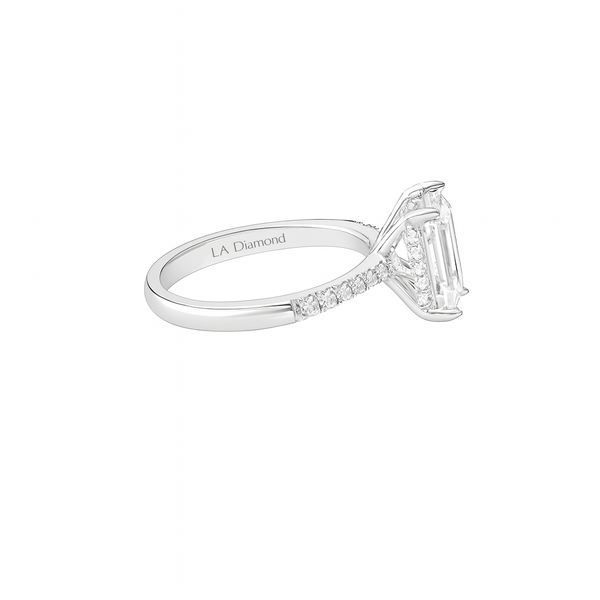 14K White Gold Emerald Cut Diamond Engagement Ring (3.30 g)