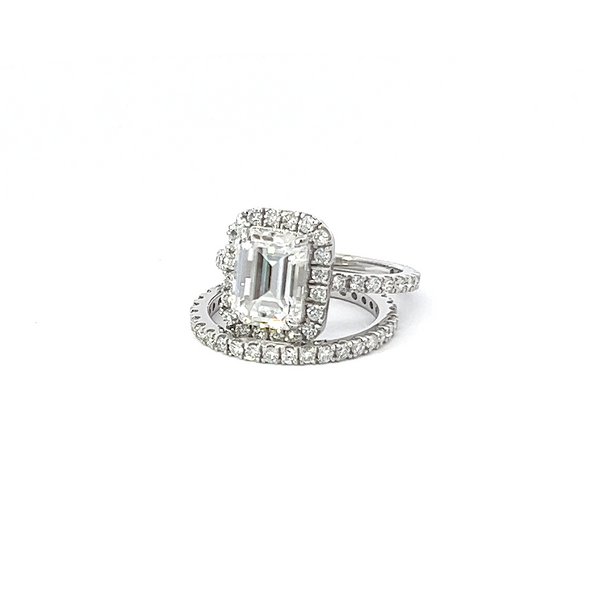 14K White Gold Emerald Cut Diamond Engagement Ring (3.90 g)