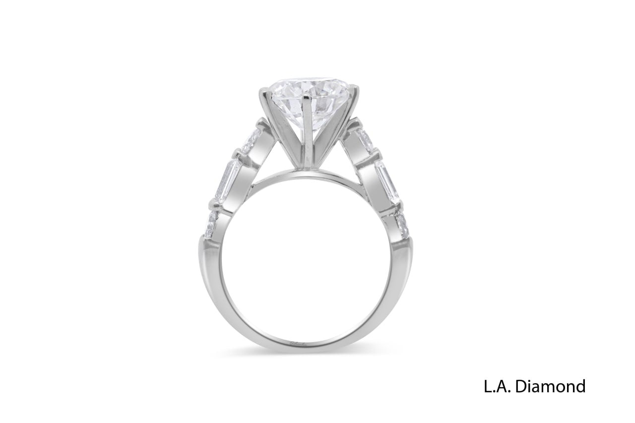 14K White Gold Emerald & Round Diamond Ring (4.06 ct)