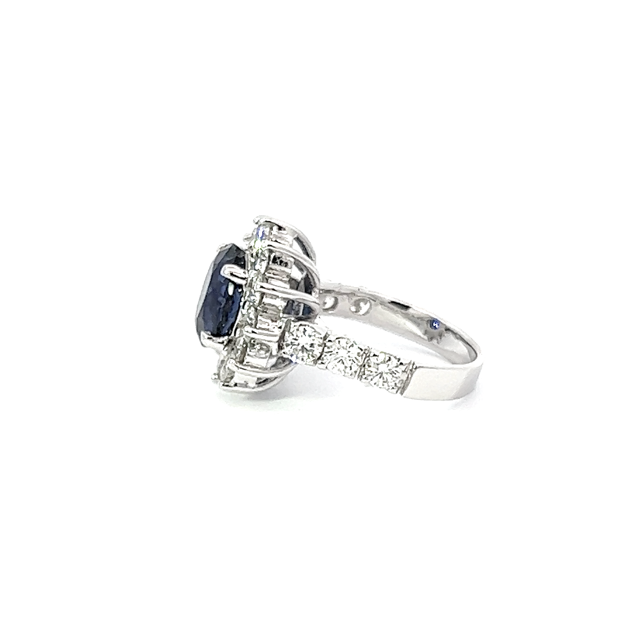 14K White Gold Oval Blue Sapphire & Diamond Ring (2.00 ct + 4.51 ct)