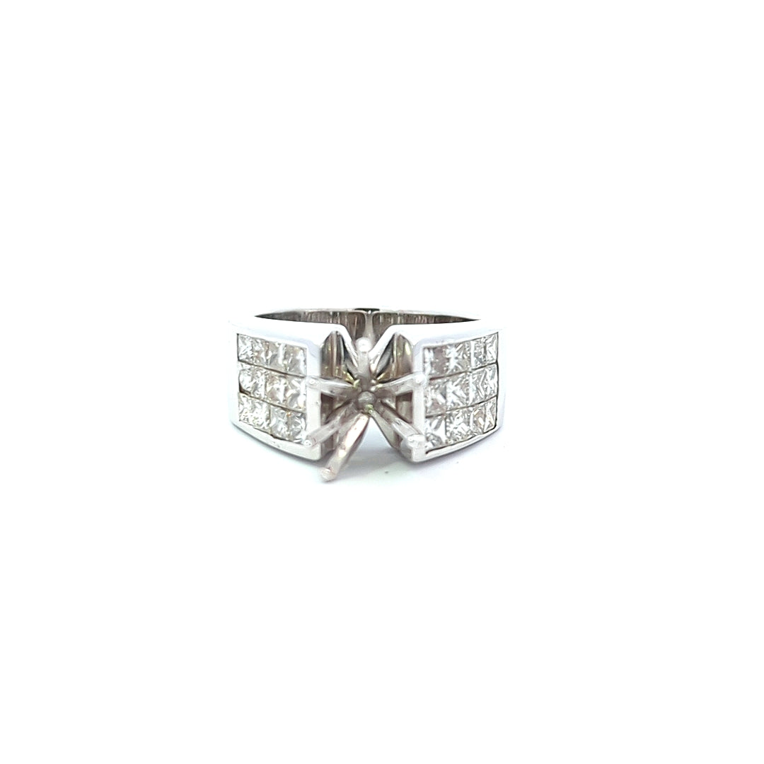 18K Gold With Diamond Ring