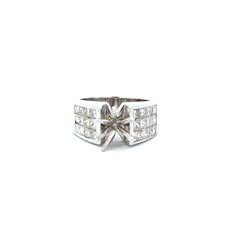 18K Gold With Diamond Ring