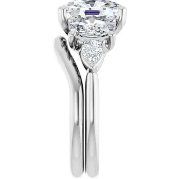 Oval-Cut Semi-Mount Engagement Ring with 5-Stone Graduated Side Accents in 14K Gold