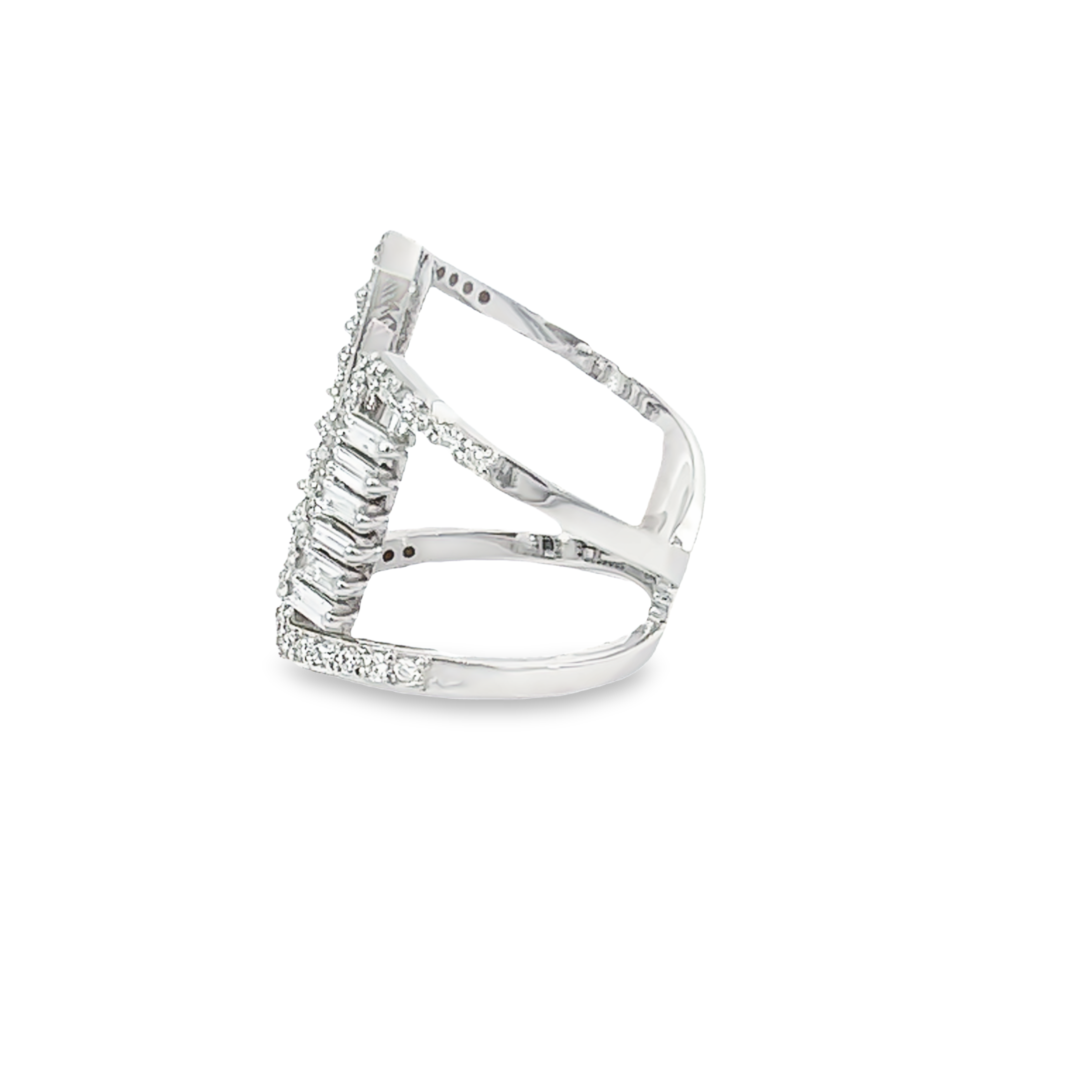 18K White Gold Round & Baguette Diamond Statement Ring (0.66 ct)