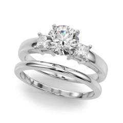 Classic Three Stone Engagment Ring with Round Diamond Center and Princess Cut Diamonds