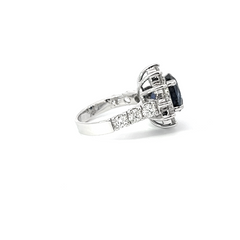 14K White Gold Oval Blue Sapphire Ring With Diamond