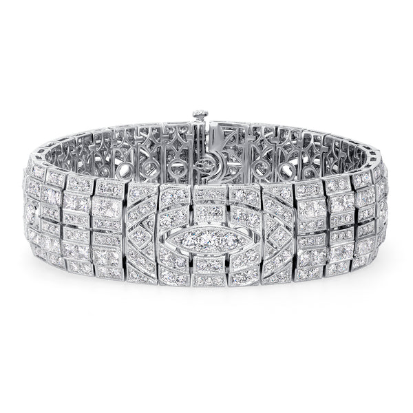 18K White Gold Multi-Shape Diamond Cuff Bracelet (X.XX ct)