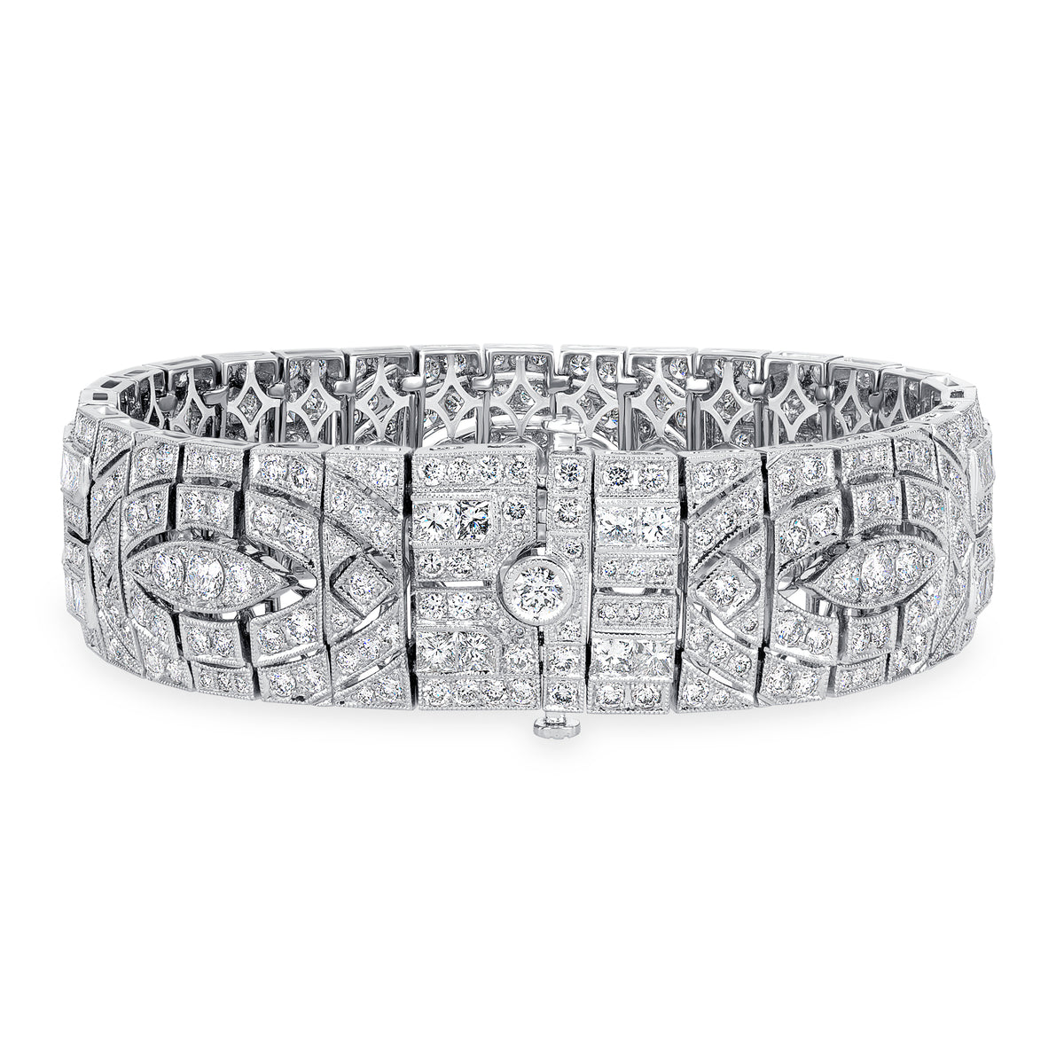 18K White Gold Multi-Shape Diamond Cuff Bracelet (X.XX ct)