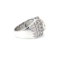18K White Gold Oval Cut Diamond Engagement Ring