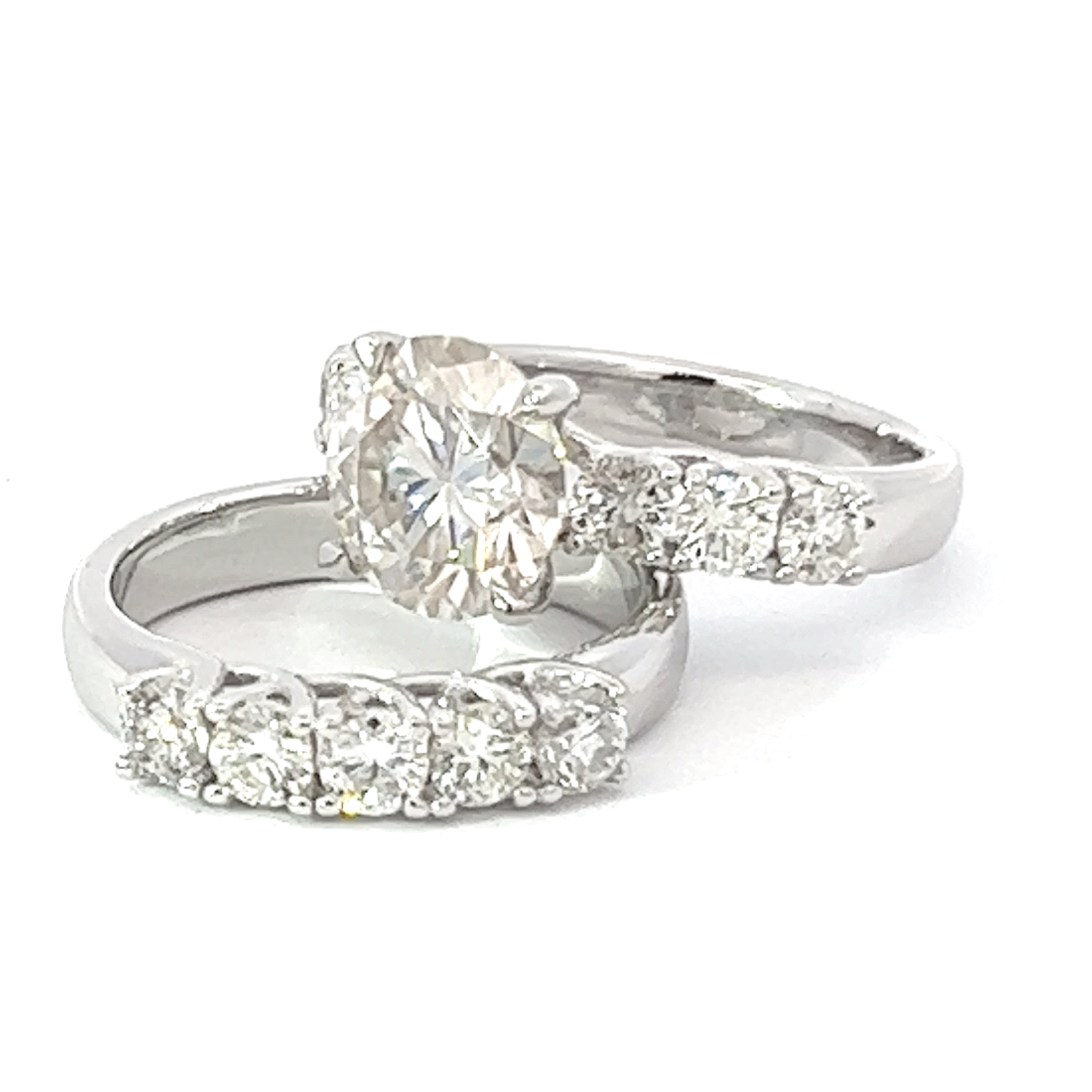 White Gold Diamond Round Cut Engagement Ring Set