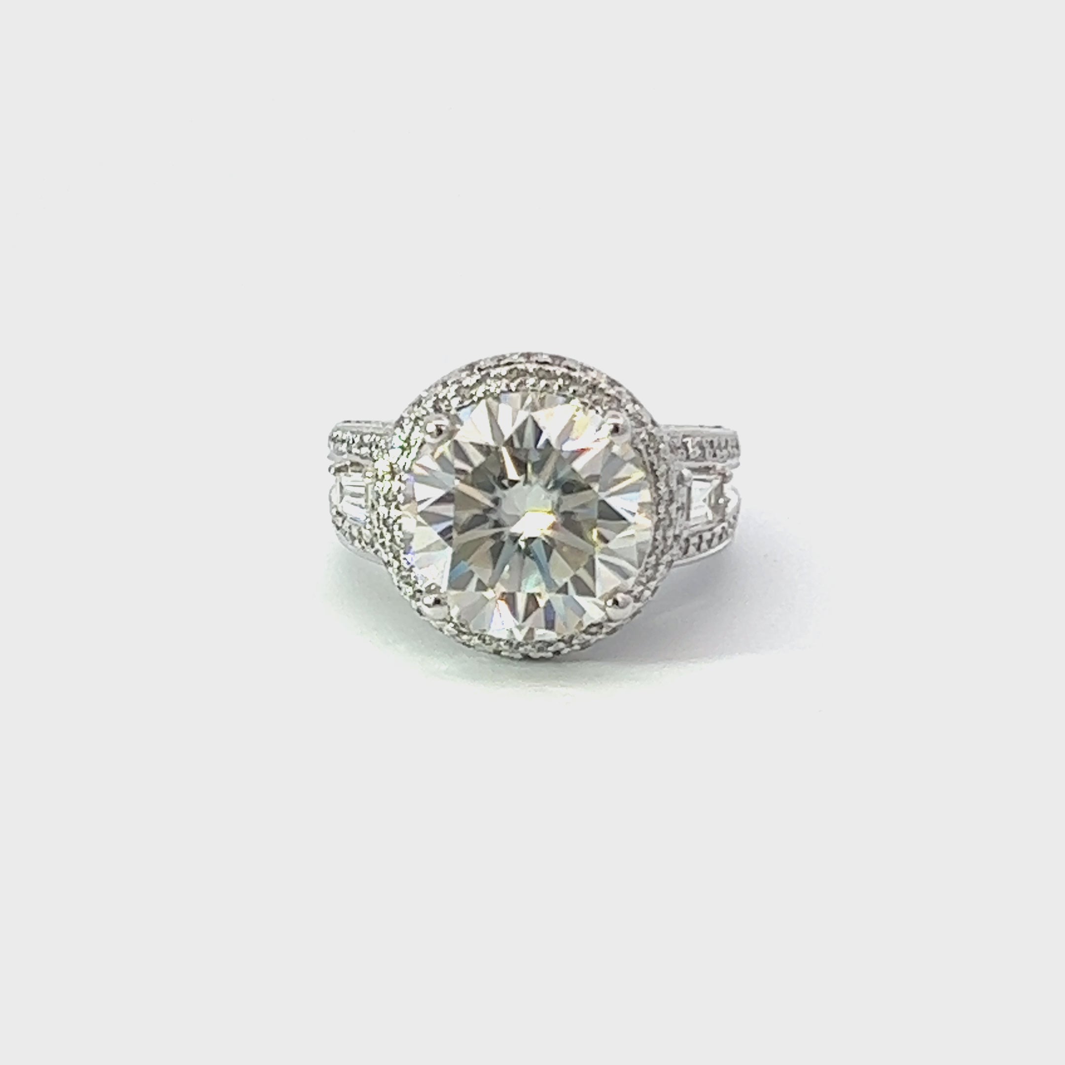 14K White Gold Round Diamond Engagement Ring