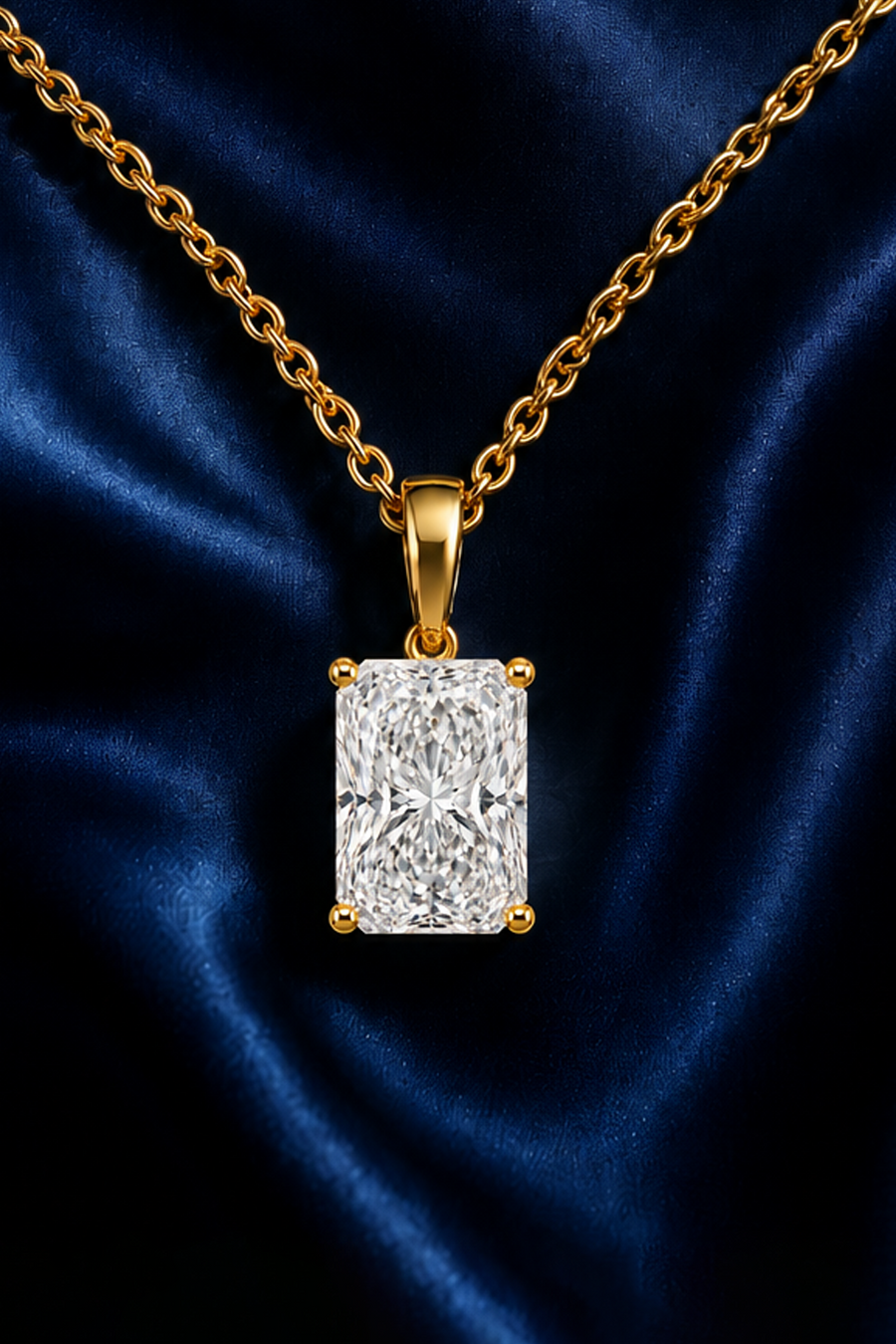 Radiant diamond ring
