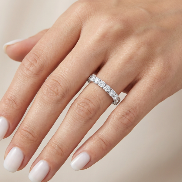 18K White Gold Round Brilliant Diamond French Pave Eternity Band (1.40 ct)