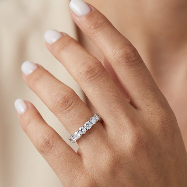 14K White Gold Round Diamond Half-Eternity Band (1.00 ct)