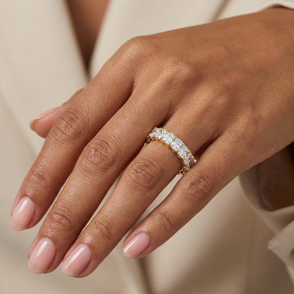 14K White Gold Cushion Cut Diamond Wedding Band (4.40 ct) - LA DIAMOND