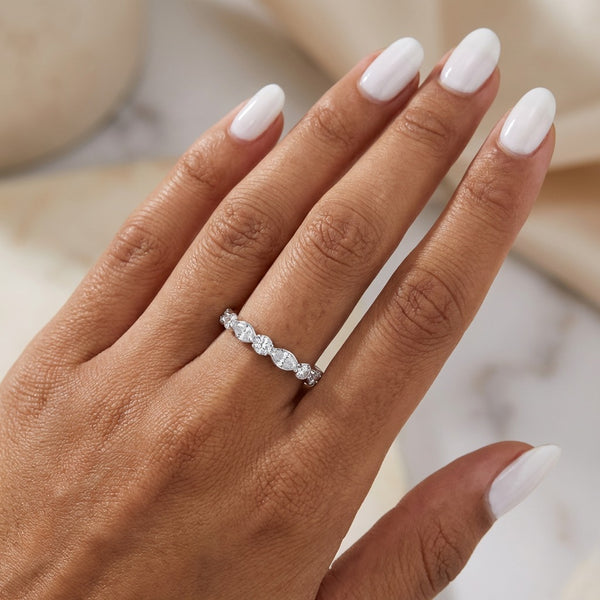14K White Gold Marquise & Round Diamond Ring (0.83 ct) - LA DIAMOND