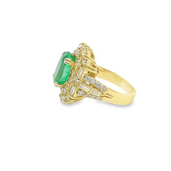 14K White Gold Diamond & Emerald Oval-Center Ring (4.34 ct Diamond + 4.64 ct Emerald)
