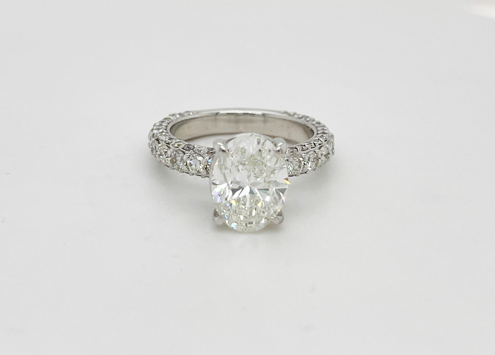 14K White Gold Diamond Engagement Ring