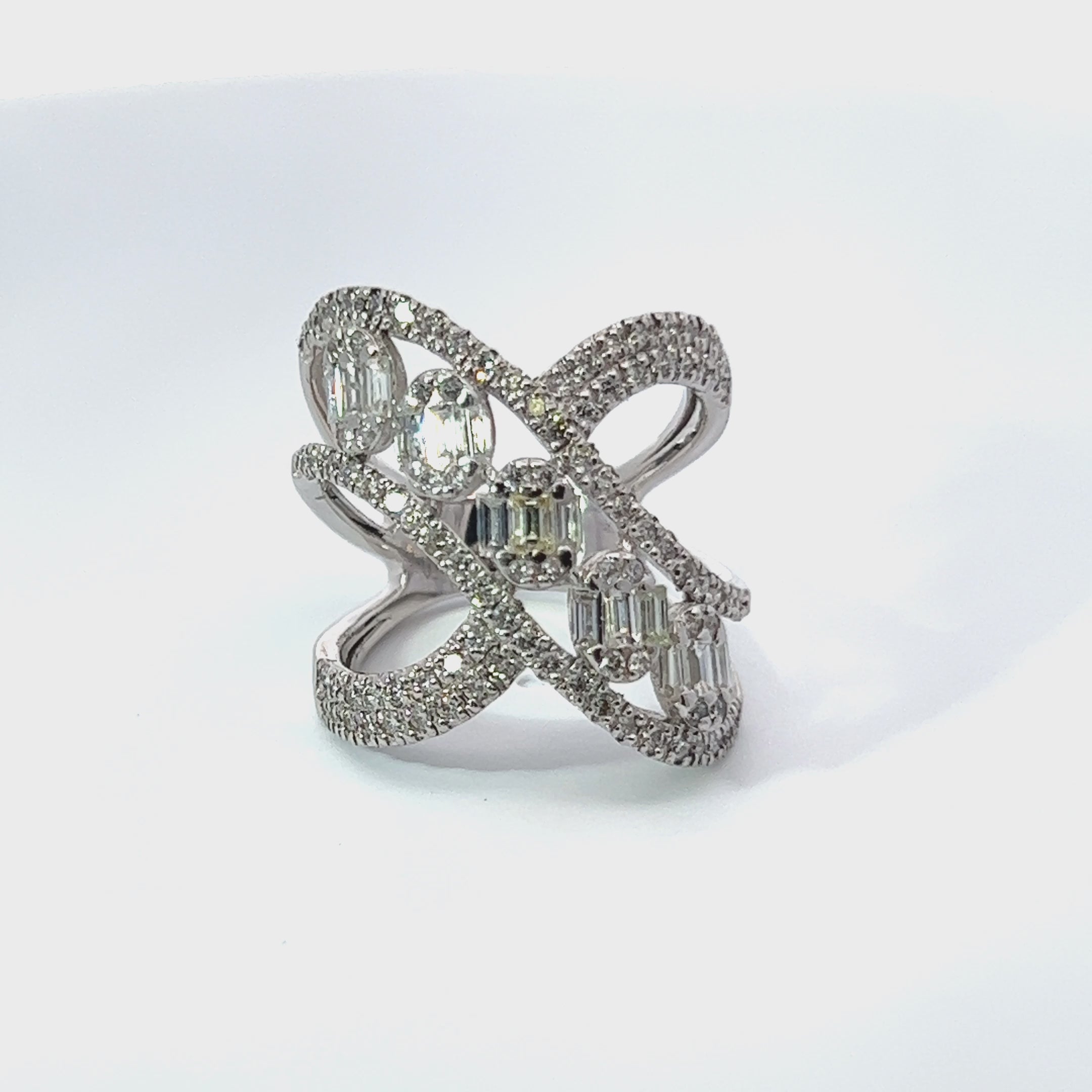 18K White Gold Diamond Baguette-Cut Ring (1.05 ct)