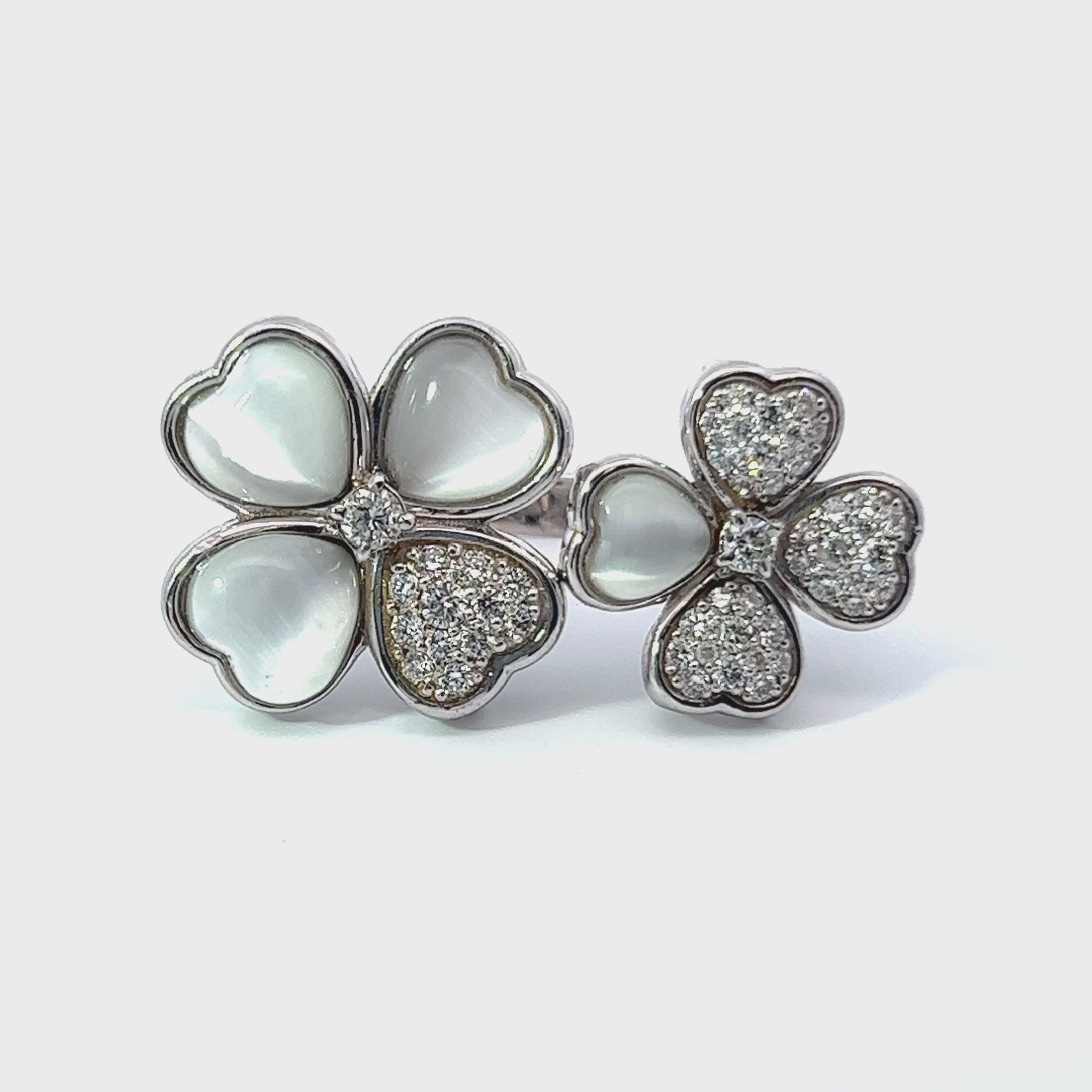 18K White Gold Diamond & Pearl Floral Ring (0.91 ct)