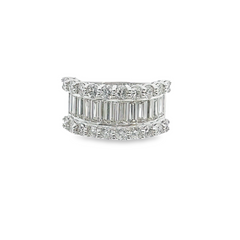 14K White Gold Diamond Baguette And Round Cut Wedding Band Ring