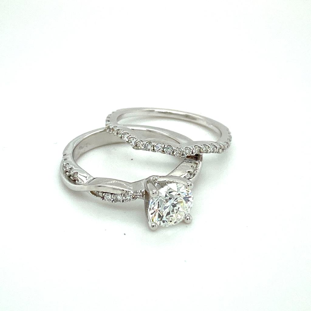 Engagement Ring - LA DIAMOND