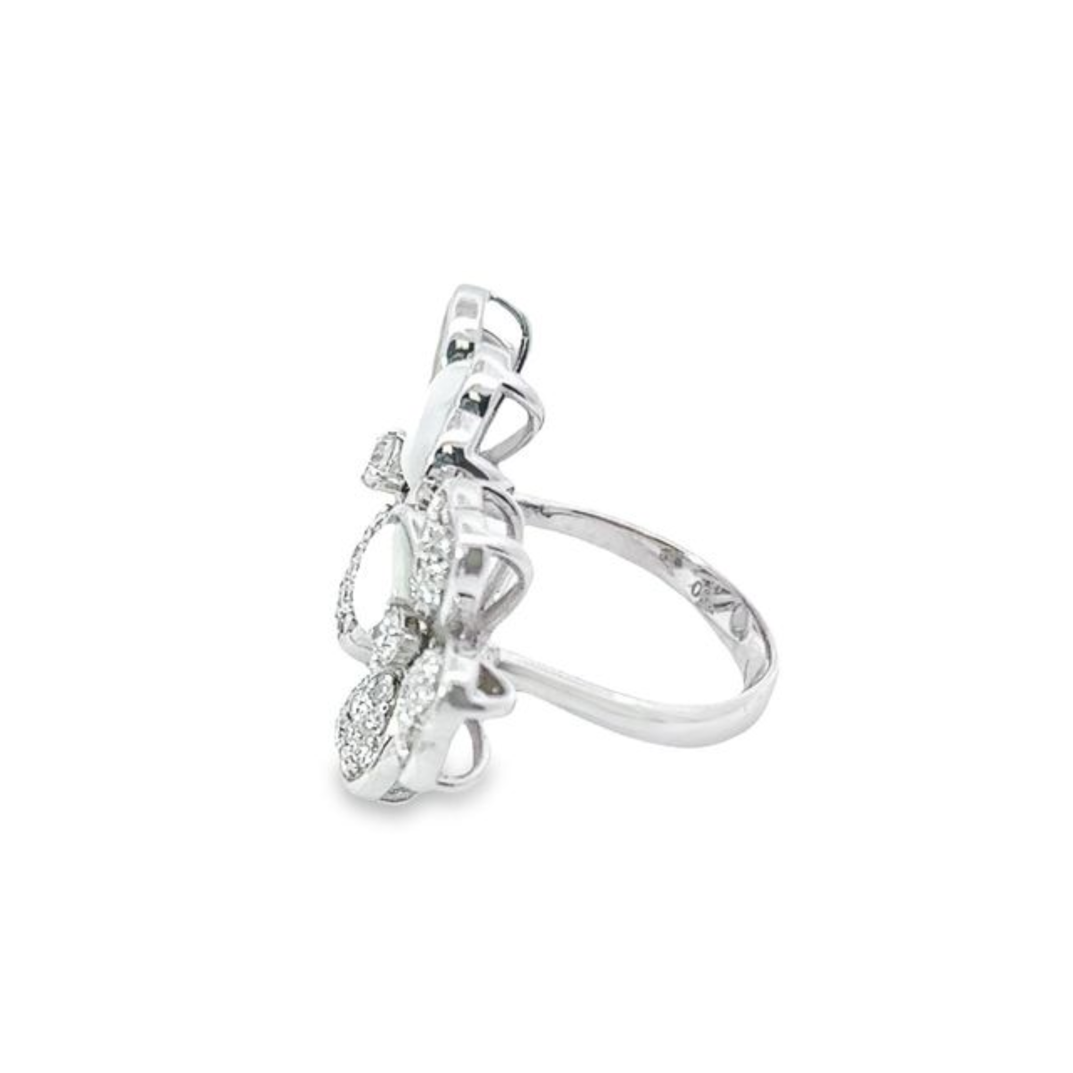 18k White Gold Diamond Pearl Floral Design Ring .91c